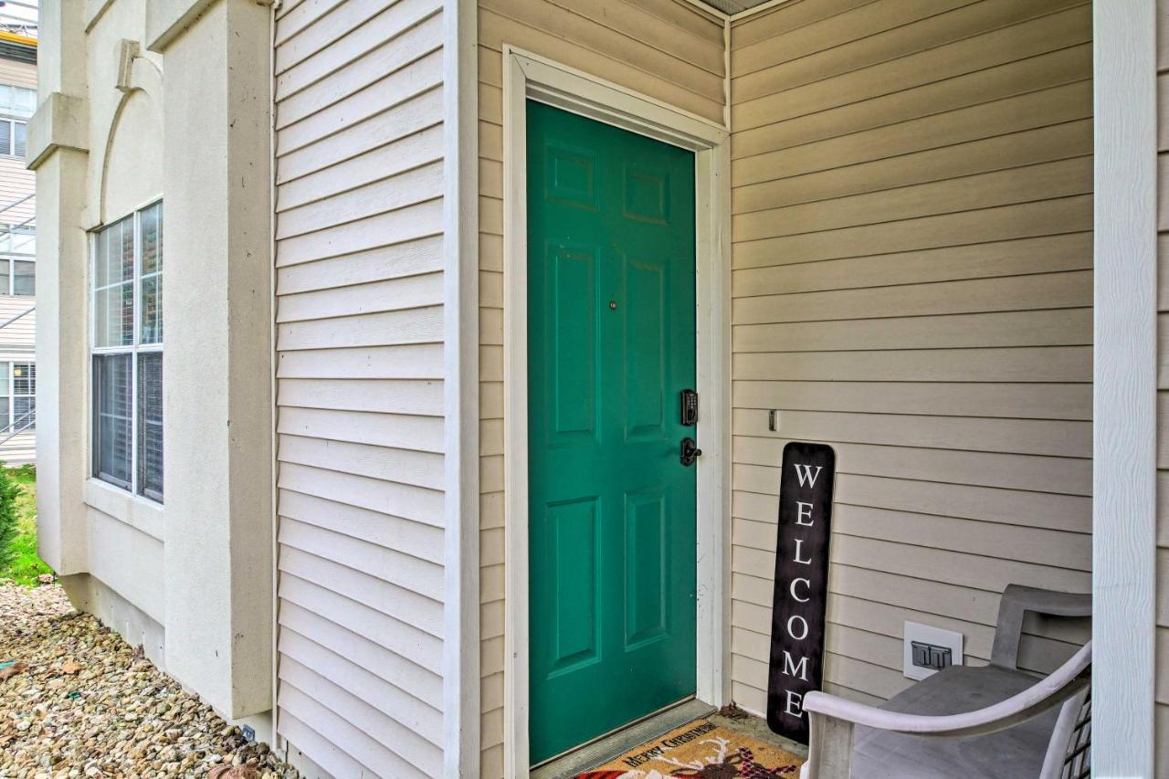 Updated Resort Condo 3 Mi From Branson Strip! Exterior photo