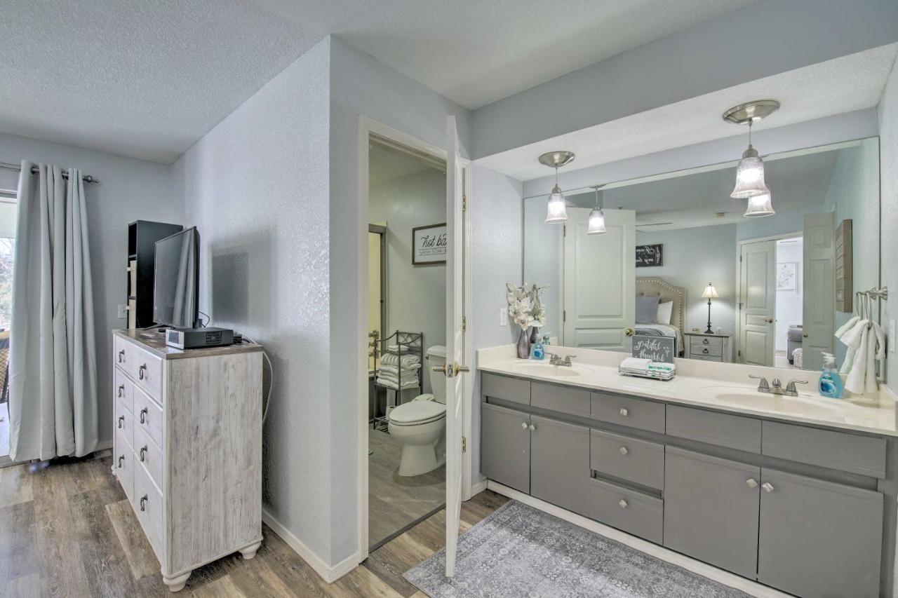 Updated Resort Condo 3 Mi From Branson Strip! Exterior photo